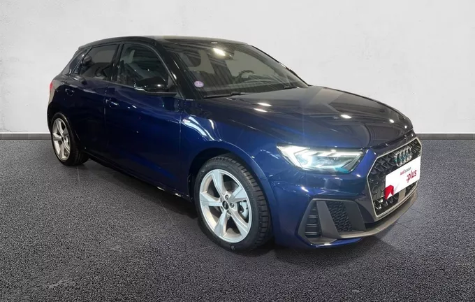 AUDI A1 Sportback 30 TFSI 116 ch S tronic 7 S Line extérieur trois quart avant droit 2128498