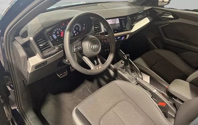 AUDI A1 Sportback 30 TFSI 116 ch S tronic 7 S Line photo 11 2128498