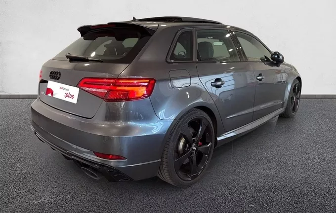 AUDI RS3 Sportback 2.5 TFSI 400 S tronic 7 Quattro extérieur trois quart arrière droit 2125912