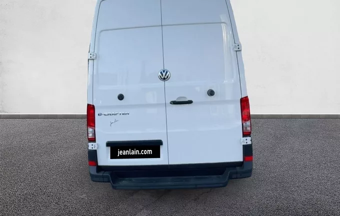 VOLKSWAGEN UTILITAIRES CRAFTER e-CRAFTER VAN 35 L3H3 136 CH BVA extérieur arrière 5443
