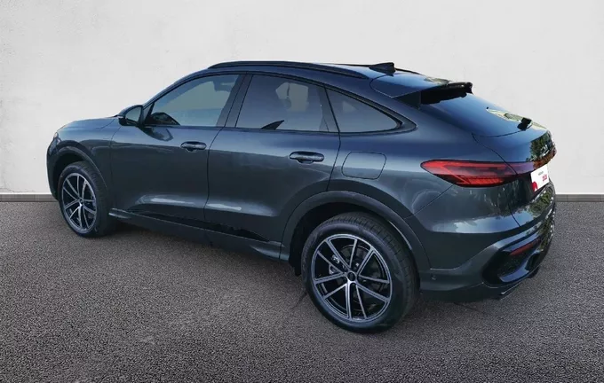 AUDI Q5 Sportback e-hybrid 299 ch S tronic 7 Quattro S line extérieur trois quart arrière gauche 9567
