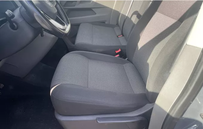 VOLKSWAGEN UTILITAIRES TRANSPORTER 6.1 VAN L1H1 2.0 TDI 150 DSG7 EDITION extérieur trois quart arrière droit 106247