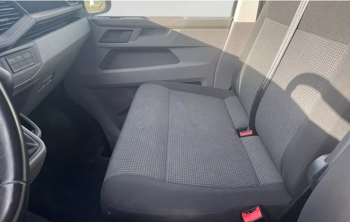 VOLKSWAGEN UTILITAIRES TRANSPORTER 6.1 VAN L1H1 2.0 TDI 150 DSG7 EDITION extérieur arrière 106247
