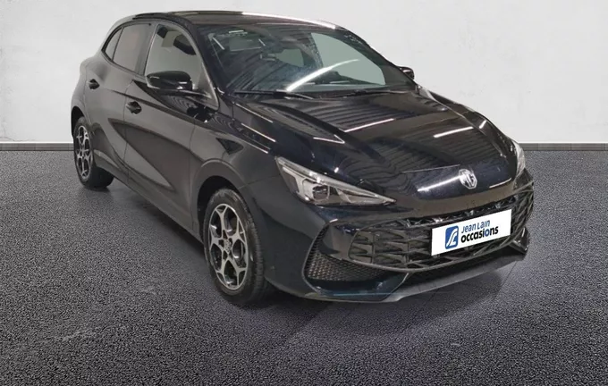 MG MG3 1.5 L Hybrid+ 195 ch Luxury extérieur trois quart avant droit 601294