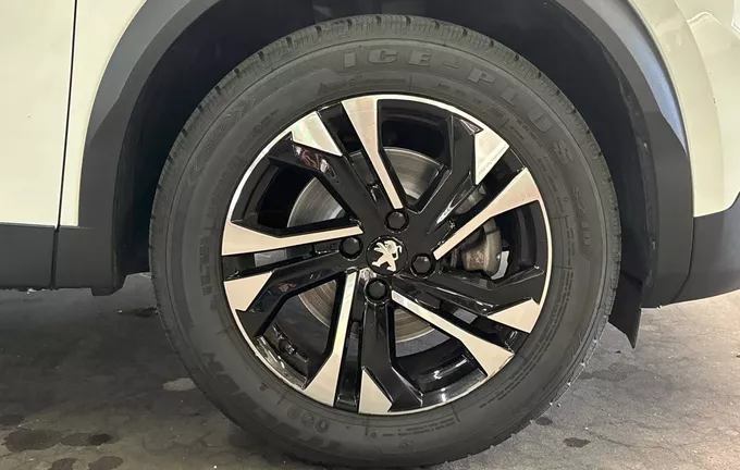 PEUGEOT 2008 BlueHDi 130 S&S EAT8 Allure photo 9 213567