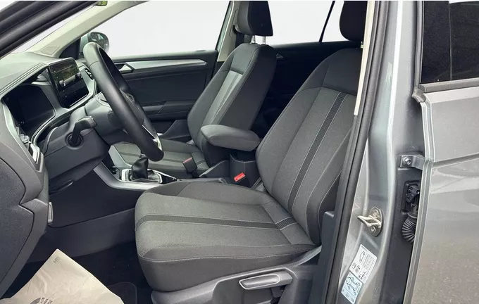 VOLKSWAGEN T-ROC 1.0 TSI 116 Start/Stop BVM6 VW Edition extérieur trois quart arrière droit 2128564