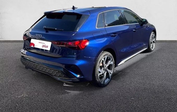 AUDI A3 Sportback TFSI Mild Hybrid 150 S tronic 7 S line extérieur trois quart arrière droit 2126875