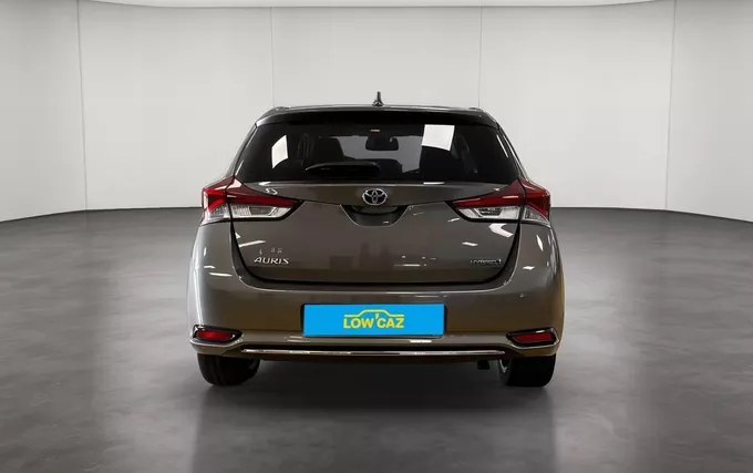 TOYOTA AURIS Hybride 136h Design extérieur arrière 213711
