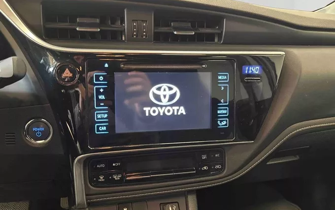 TOYOTA AURIS Hybride 136h Design photo 14 213711