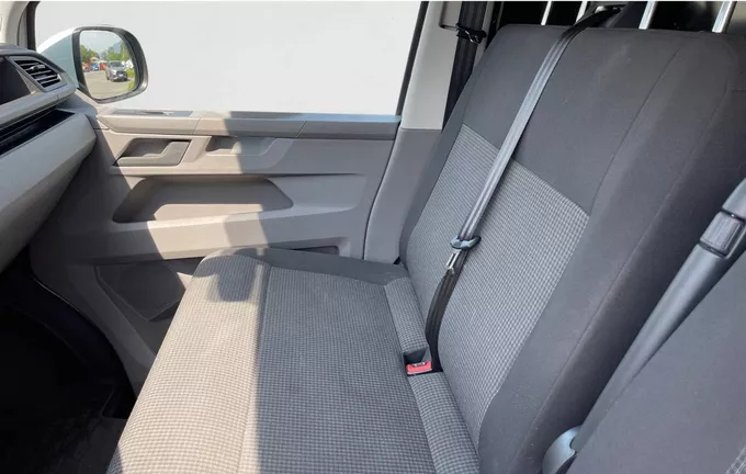 VOLKSWAGEN UTILITAIRES TRANSPORTER 6.1 VAN L1H1 2.0 TDI 150 DSG7 BUSINESS PLUS extérieur arrière 106331