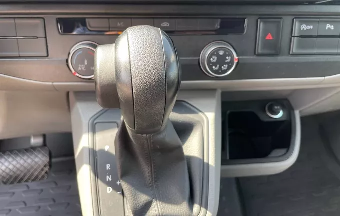 VOLKSWAGEN UTILITAIRES TRANSPORTER 6.1 VAN L1H1 2.0 TDI 150 DSG7 BUSINESS PLUS photo 16 106331
