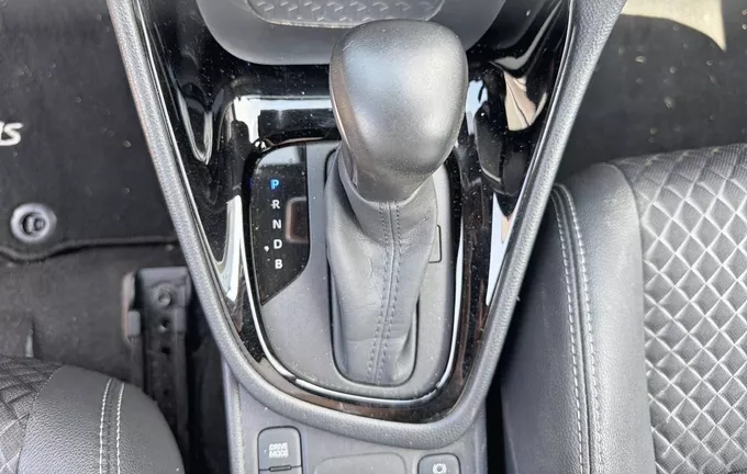 TOYOTA YARIS Hybride 116h Collection photo 13 1103590