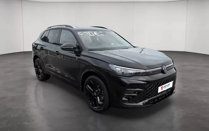 VOLKSWAGEN TIGUAN 1.5 eTSI 150ch DSG7 R-Line extérieur trois quart avant droit 5122