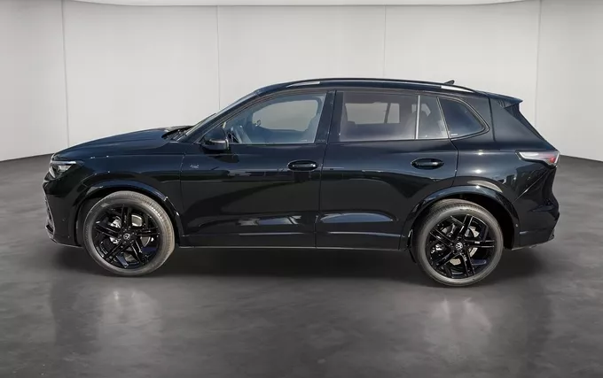 VOLKSWAGEN TIGUAN 1.5 eTSI 150ch DSG7 R-Line extérieur côté gauche 5122