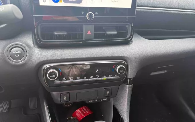 TOYOTA YARIS Hybride 130h Collection photo 15 202285