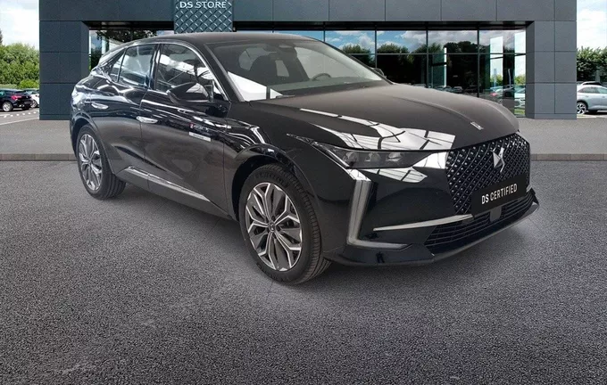 DS DS4 DS 4 Hybride E-Tense 225 EAT8 Bastille extérieur trois quart avant droit 081041
