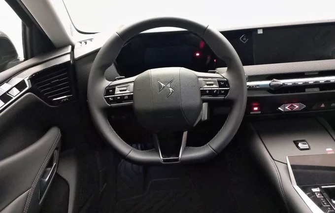 DS DS4 DS 4 Hybride E-Tense 225 EAT8 Bastille photo 9 081041