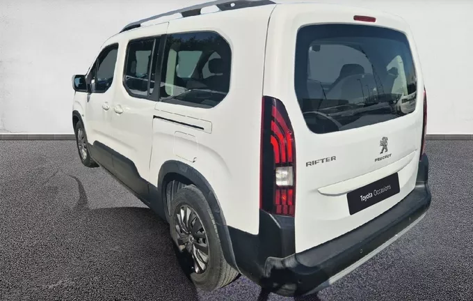 PEUGEOT RIFTER Long PureTech 110 S&S BVM6 Allure extérieur trois quart arrière gauche 106178