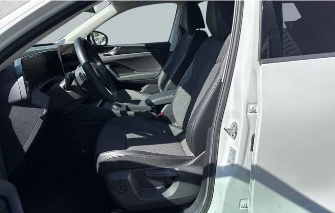 VOLKSWAGEN TIGUAN 1.5 eHybrid 204ch DSG6 VW Edition extérieur trois quart arrière droit 2127353