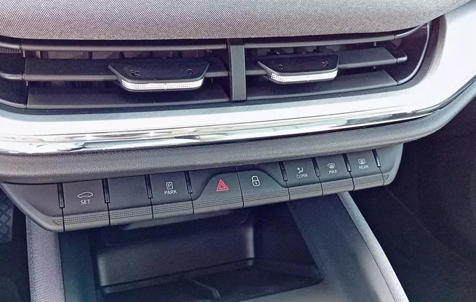 SKODA ENYAQ iV 60 photo 14 9623
