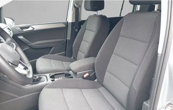 VOLKSWAGEN TOURAN 2.0 TDI 150 DSG7 7pl Life Plus extérieur trois quart arrière droit 460508