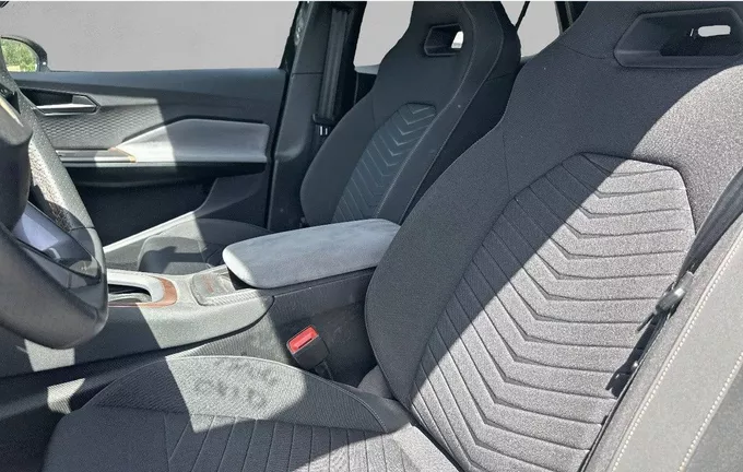 CUPRA BORN 230 ch - Batterie XL extérieur trois quart arrière droit 2129740