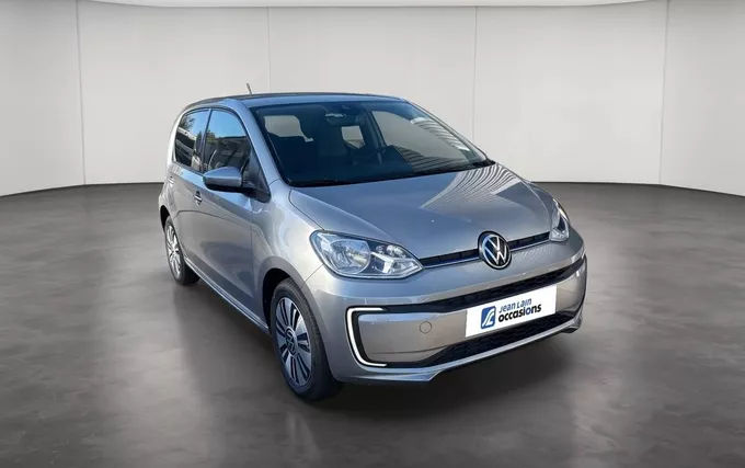 VOLKSWAGEN E-UP! 2.0 e-up! 83 Electrique Life Plus extérieur trois quart avant droit 2131480