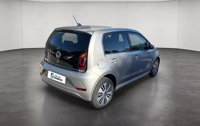 VOLKSWAGEN E-UP! 2.0 e-up! 83 Electrique Life Plus extérieur trois quart arrière droit 2131480
