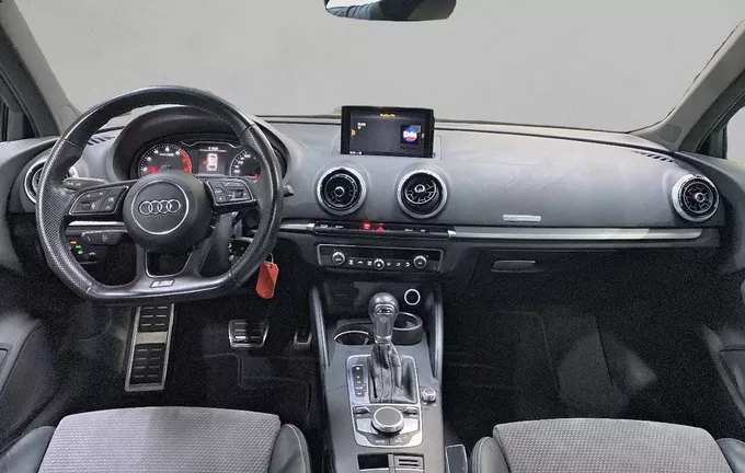 AUDI A3 Sportback 35 TFSI CoD 150 S tronic 7 S Line photo 18 2130066