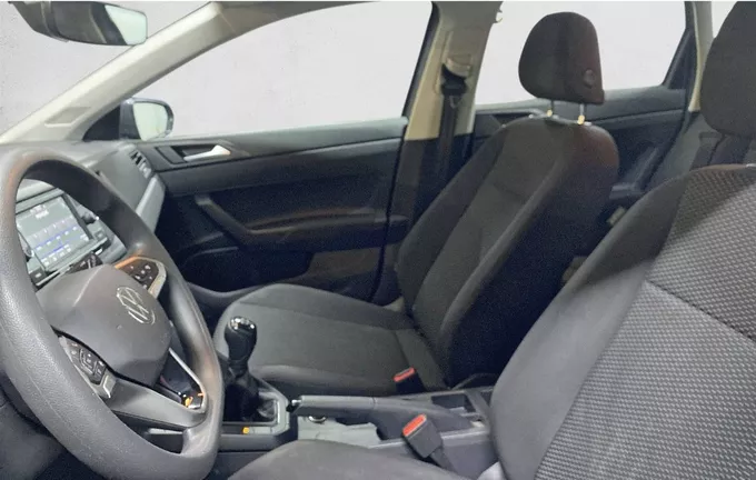 VOLKSWAGEN POLO 1.0 TSI 95 S&S BVM5 extérieur trois quart arrière droit 2126416