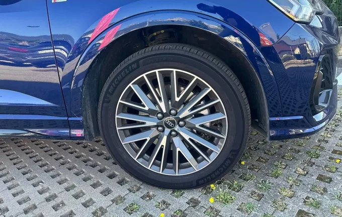AUDI Q3 45 TFSIe 245 ch S tronic 6 S line photo 9 2129852