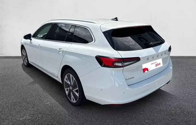SKODA SUPERB Combi 2.0 TDI 150 ch SCR DSG7 Selection extérieur trois quart arrière gauche 2128503