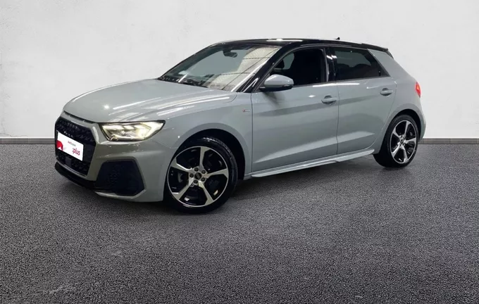 AUDI A1 Sportback 30 TFSI 116 ch S tronic 7 S Line extérieur trois quart avant gauche 2130455