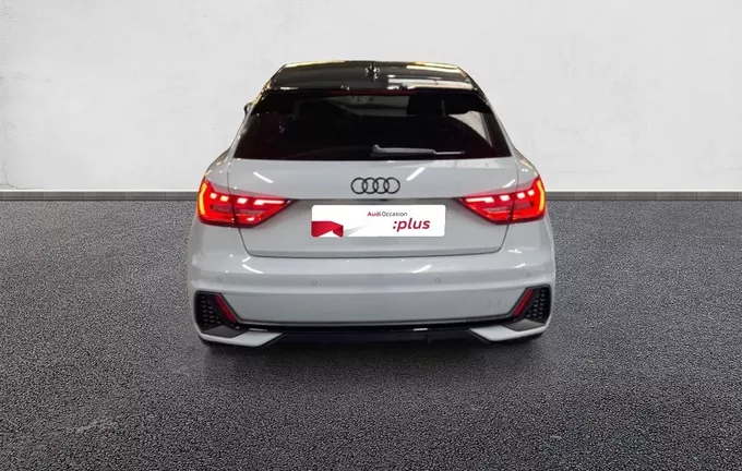 AUDI A1 Sportback 30 TFSI 116 ch S tronic 7 S Line extérieur arrière 2130455