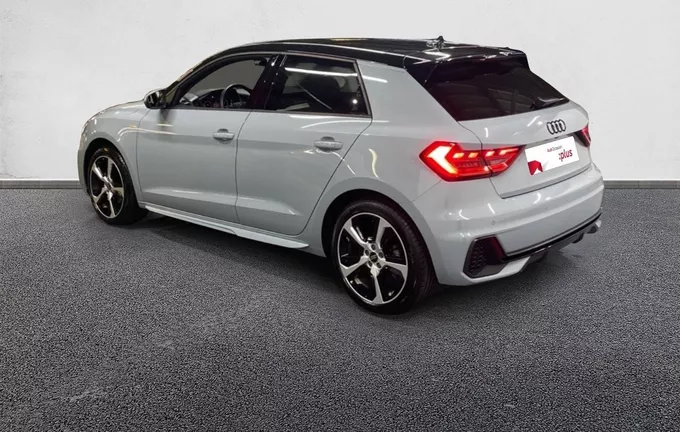 AUDI A1 Sportback 30 TFSI 116 ch S tronic 7 S Line extérieur trois quart arrière gauche 2130455