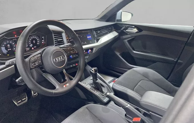 AUDI A1 Sportback 30 TFSI 116 ch S tronic 7 S Line photo 11 2130455