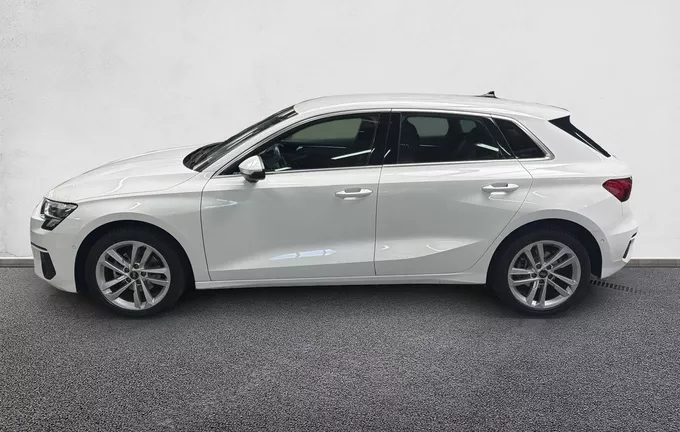 AUDI A3 Sportback 35 TFSI Mild Hybrid 150 S tronic 7 Business line extérieur côté gauche 212878