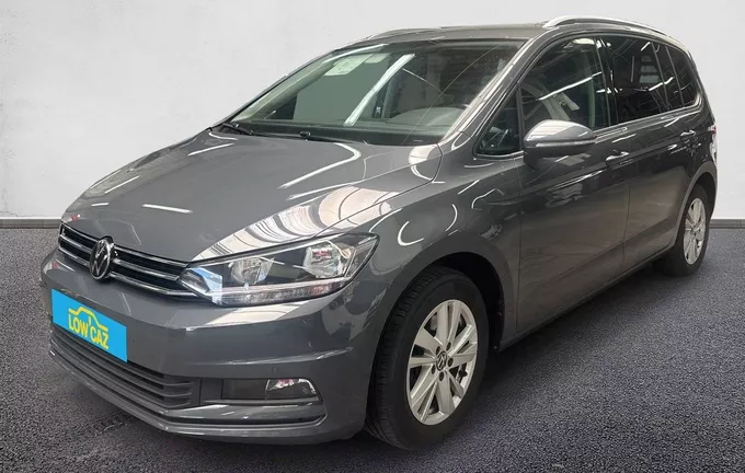 VOLKSWAGEN TOURAN 1.5 TSI EVO 150 DSG7 7pl Lounge extérieur trois quart avant gauche 213436