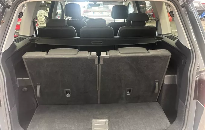 VOLKSWAGEN TOURAN 1.5 TSI EVO 150 DSG7 7pl Lounge photo 10 213436