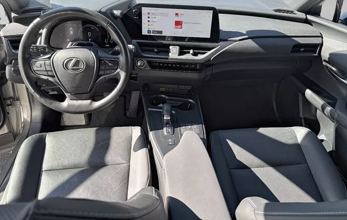 LEXUS UX 300h 2WD Luxe photo 18 1103768