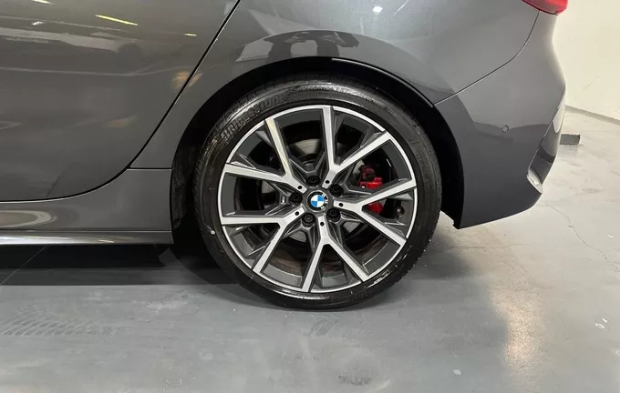 BMW SERIE 1 128ti 265 ch BVA8 photo 9 2132082