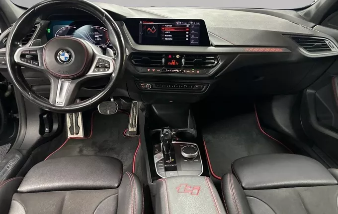 BMW SERIE 1 128ti 265 ch BVA8 photo 18 2132082