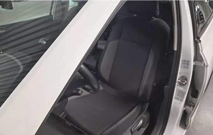 VOLKSWAGEN POLO 1.0 TSI 95 S&S BVM5 Life extérieur trois quart arrière droit 2127774