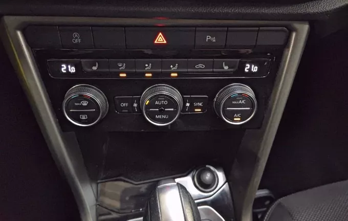 VOLKSWAGEN T-ROC 1.5 TSI 150 EVO Start/Stop DSG7 Lounge photo 14 212903