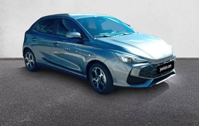 MG MG3 1.5 L Hybrid+ 195 ch Luxury extérieur trois quart avant droit 6542