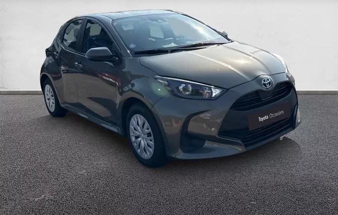 TOYOTA YARIS Hybride 116h Dynamic extérieur trois quart avant droit 1103716