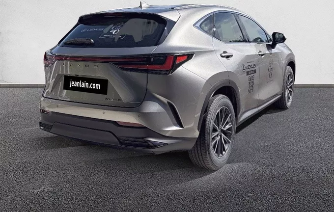 LEXUS NX 350h 4WD Hybride Pack extérieur trois quart arrière droit 881993