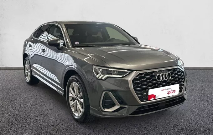 AUDI Q3 Sportback 35 TFSI 150 ch S tronic 7 S line extérieur trois quart avant droit 2131180