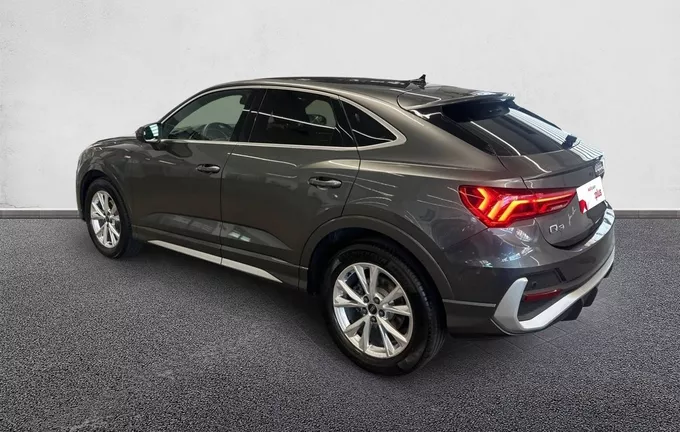 AUDI Q3 Sportback 35 TFSI 150 ch S tronic 7 S line extérieur trois quart arrière gauche 2131180