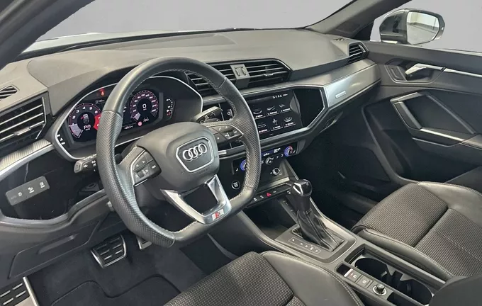 AUDI Q3 Sportback 35 TFSI 150 ch S tronic 7 S line photo 11 2131180